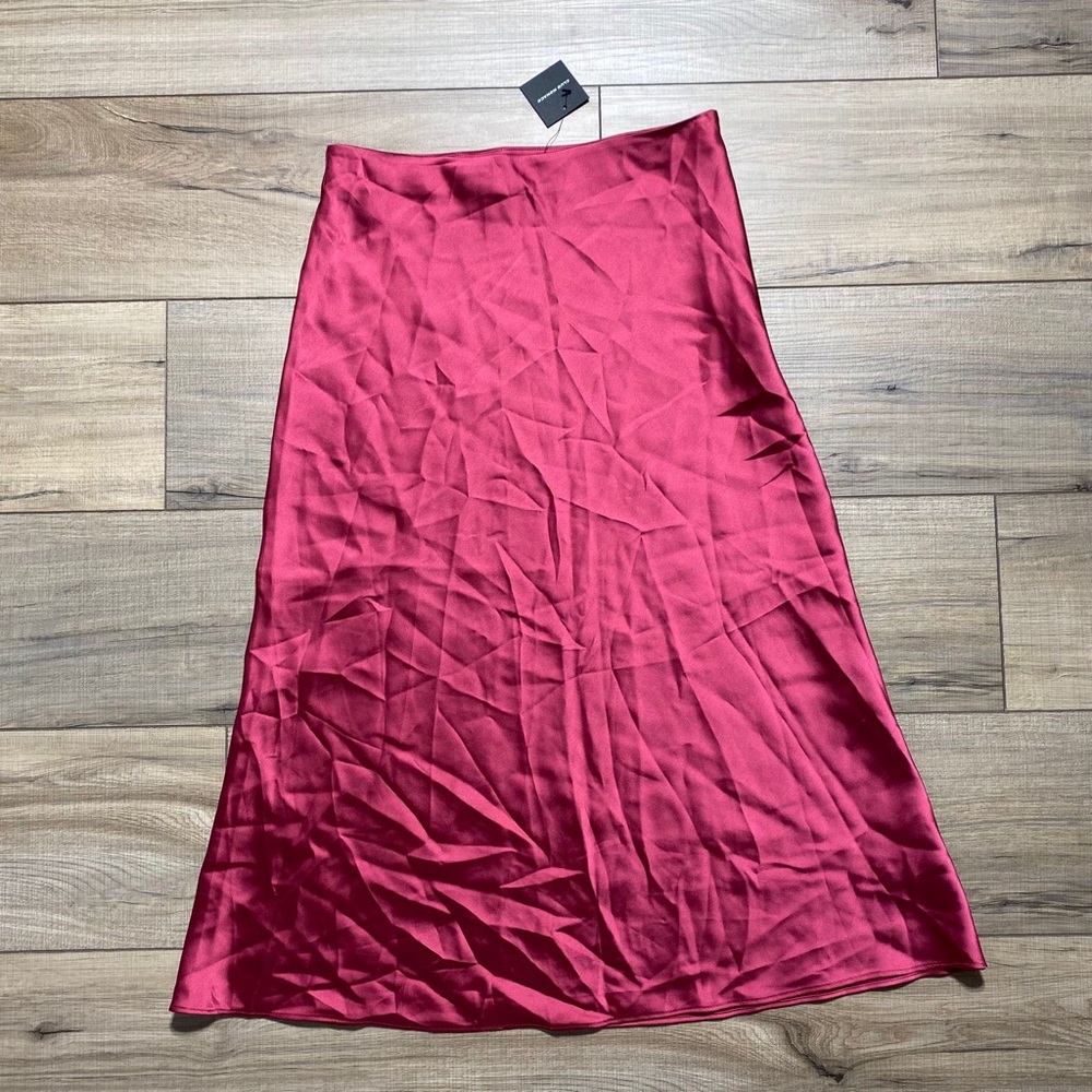 Club Monaco Women's‎ Trycia 90s Inspired Slip Skirt Size 2 Pink